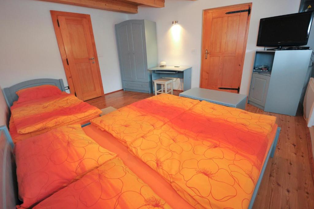 Apartments Tonkli Лоґє Номер фото